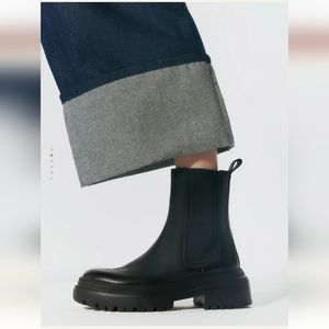 Maguire Corticella black boots